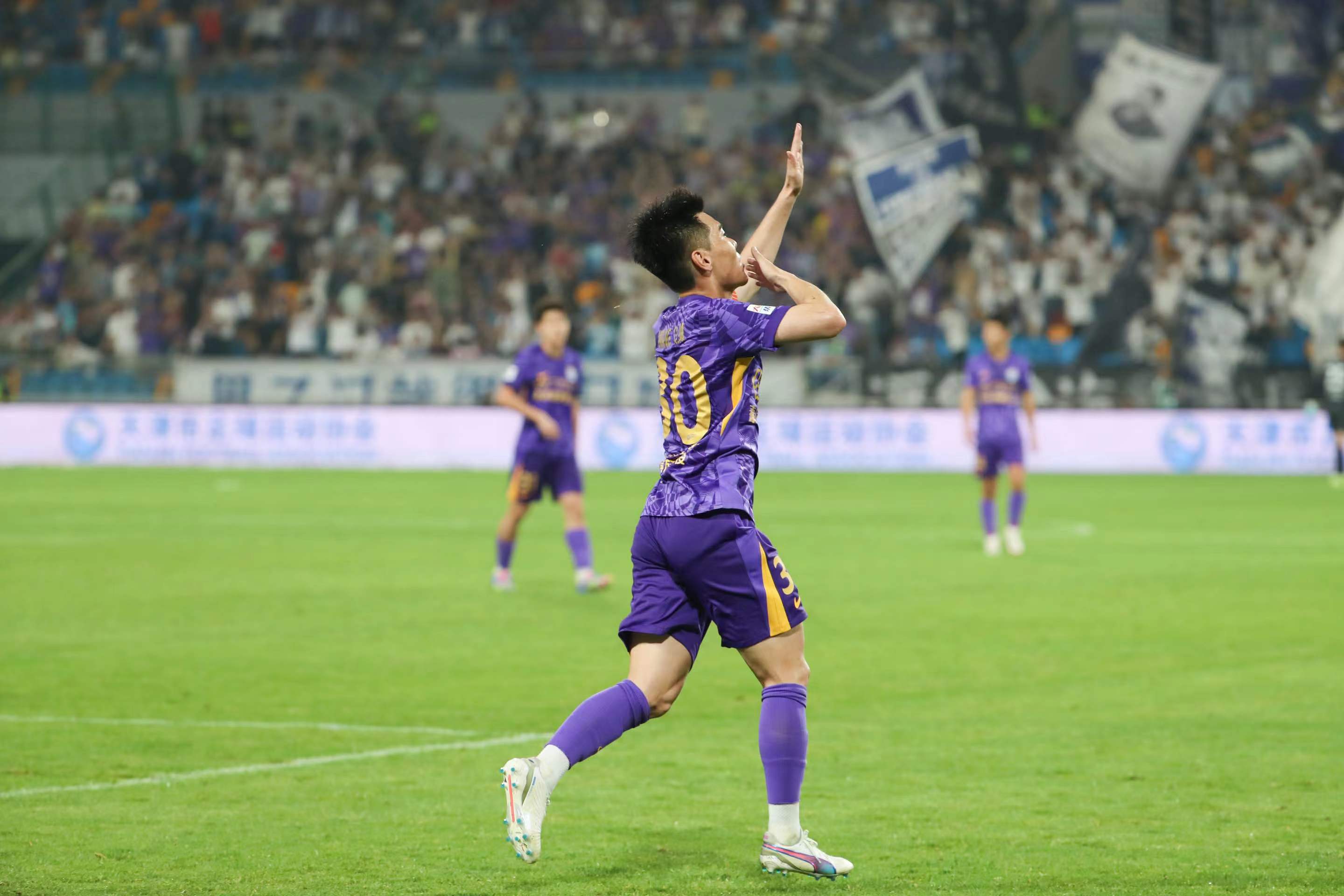 包含主场球队备战全力以赴,期待精彩战绩的词条 包含主场球队备战全力以赴,期待精彩战绩的词条