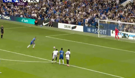 切尔西上演逆转,联赛领头羊守住榜首 切尔西上演逆转,联赛领头羊守住榜首