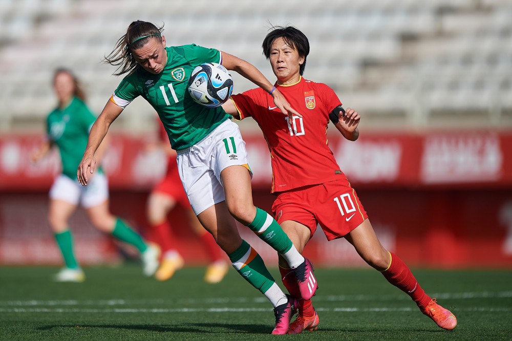 女足风云:国际热身赛上女队队形稳固实力强劲的简单介绍 女足风云:国际热身赛上女队队形稳固实力强劲的简单介绍