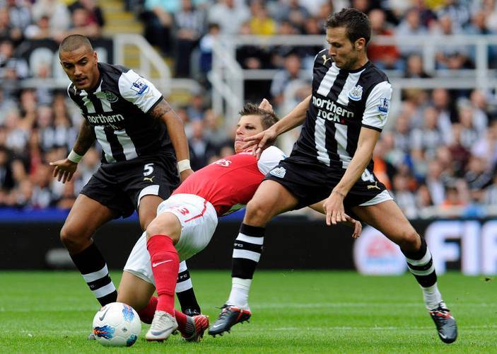 埃弗顿客场击败实力强劲的球队,获得胜利 埃弗顿客场击败实力强劲的球队,获得胜利