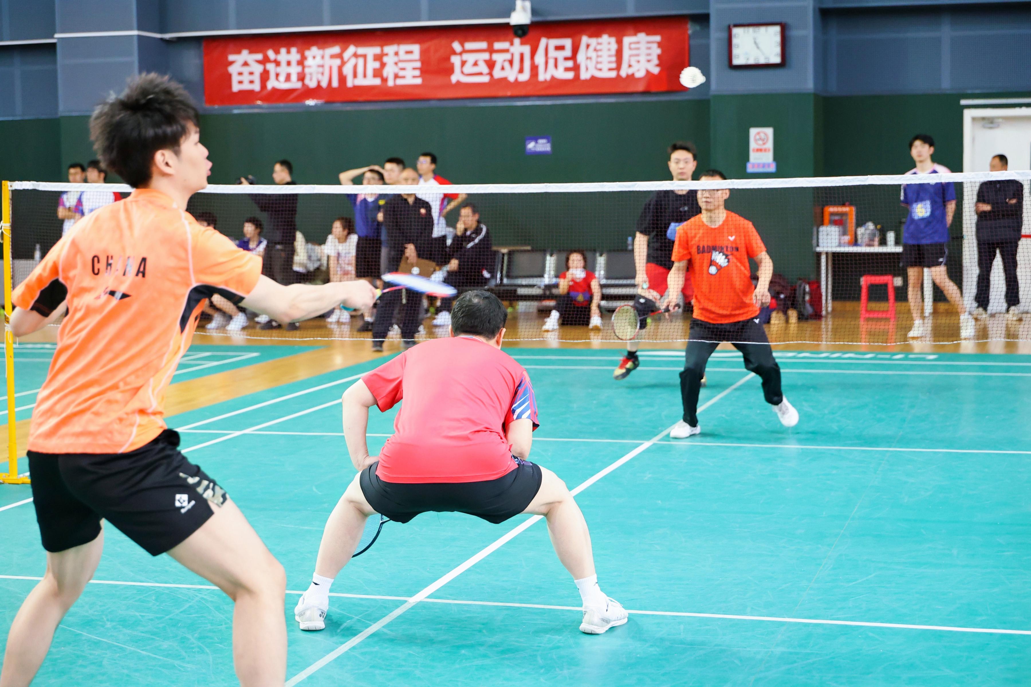 备战决赛:球员们不懈训练,迎战强敌的简单介绍 备战决赛:球员们不懈训练,迎战强敌的简单介绍