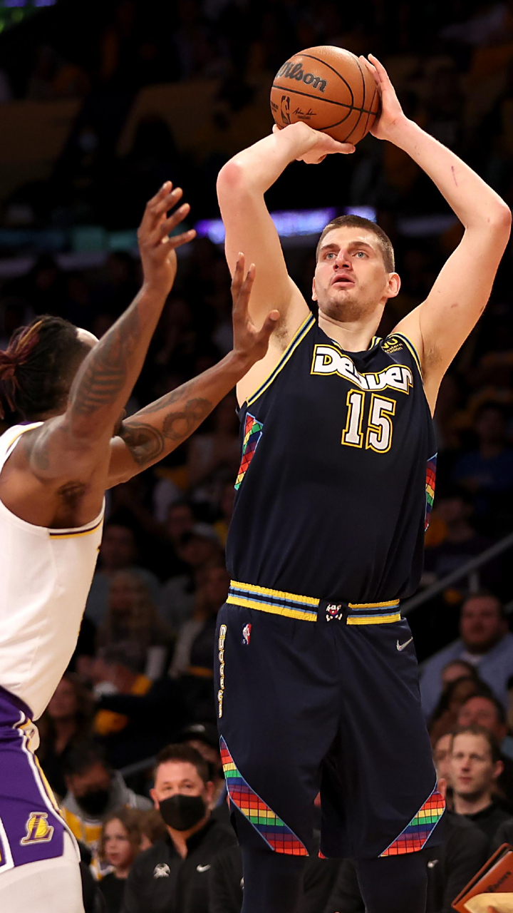 包含NBA季前赛全明星表现抢眼，观感火爆的词条