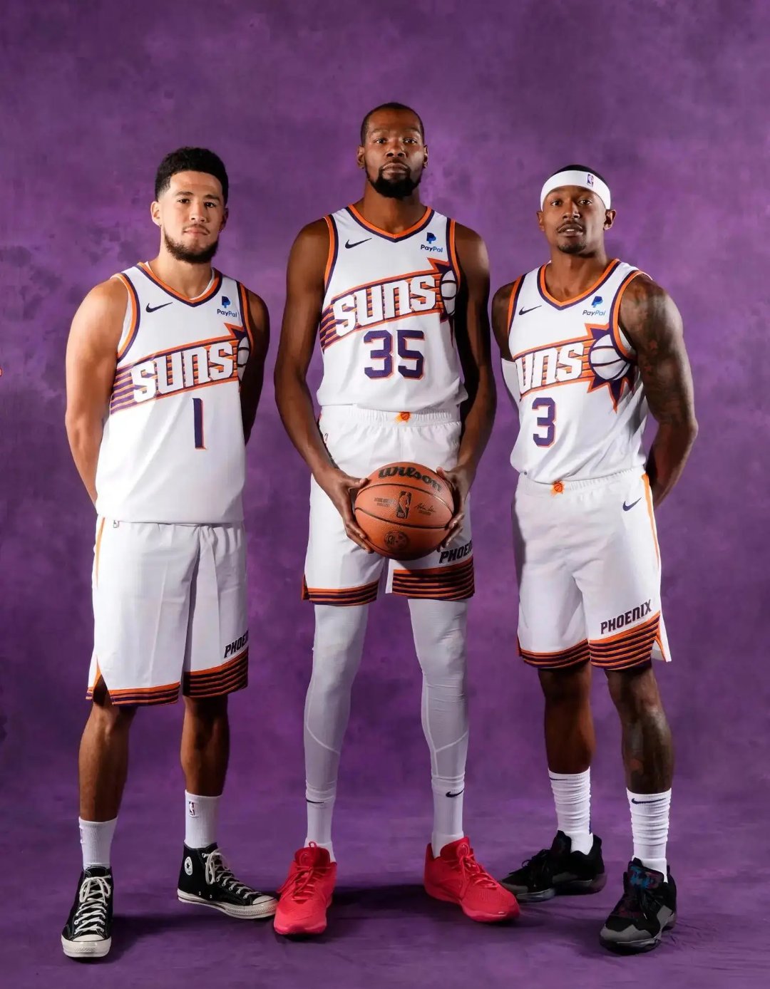 包含太阳队客场大胜独行侠，保持不败战绩的词条