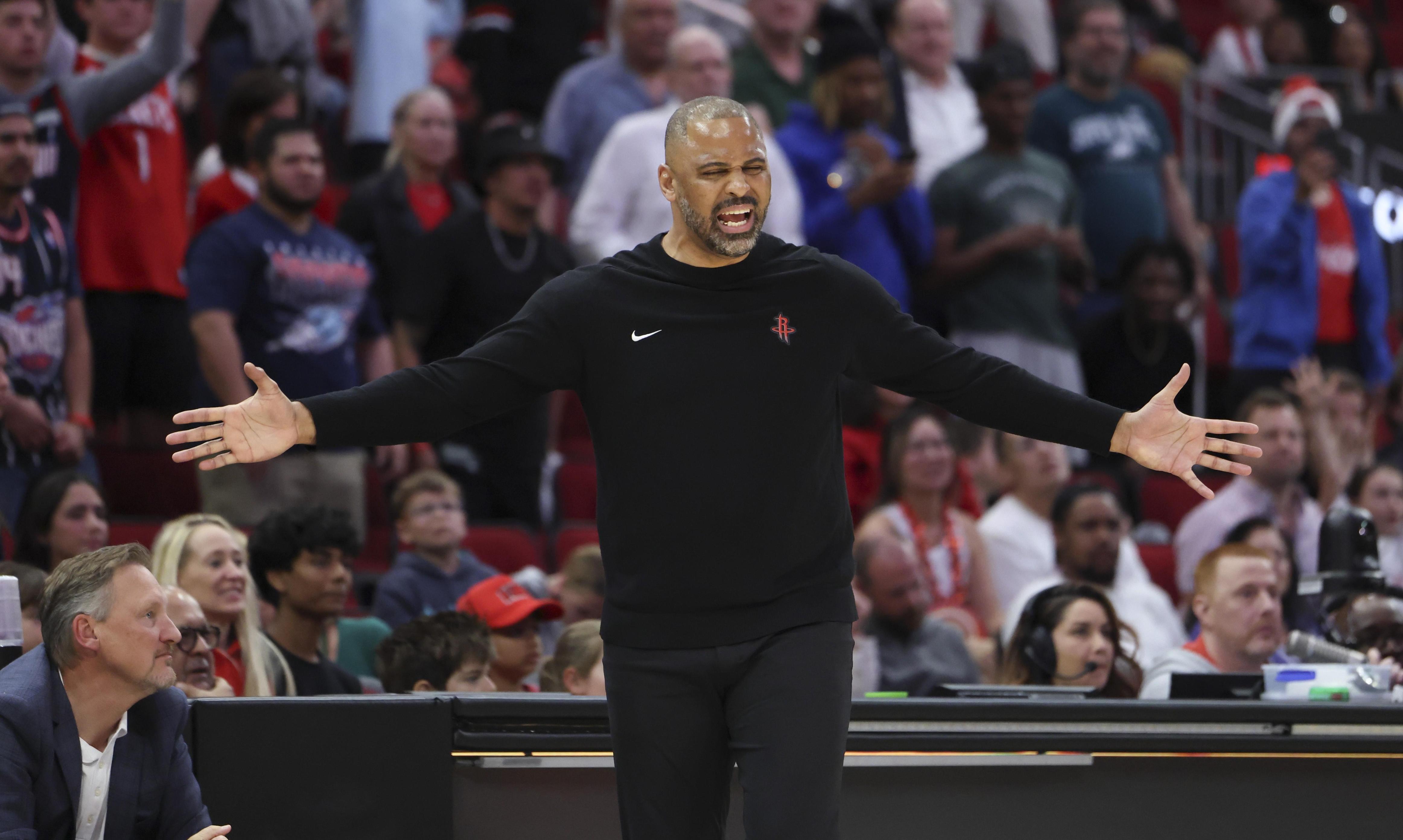 火箭遭遇76人逆转,再遭败绩 火箭遭遇76人逆转,再遭败绩