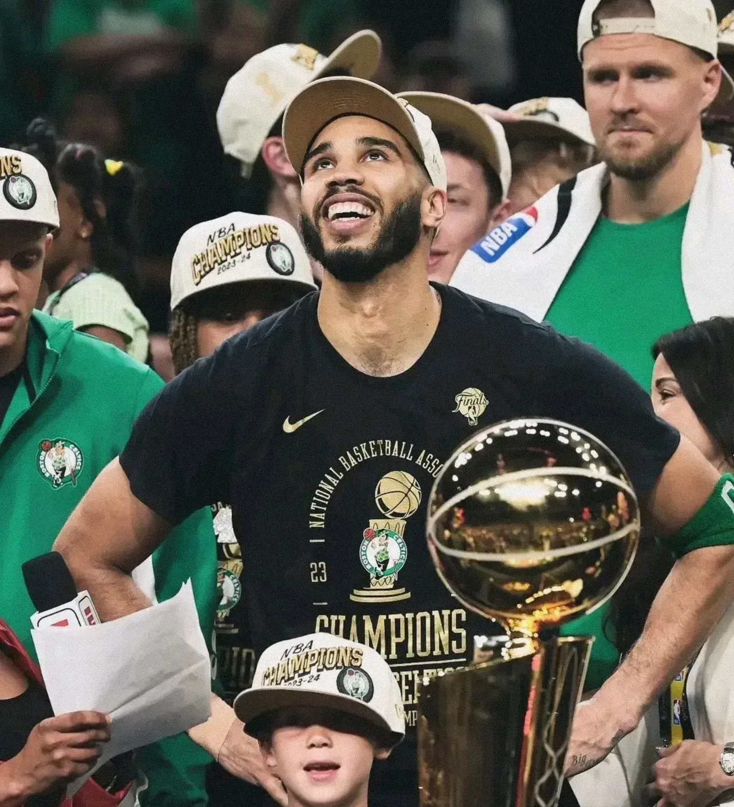 快船憾负凯尔特人,需全队努力 快船憾负凯尔特人,需全队努力