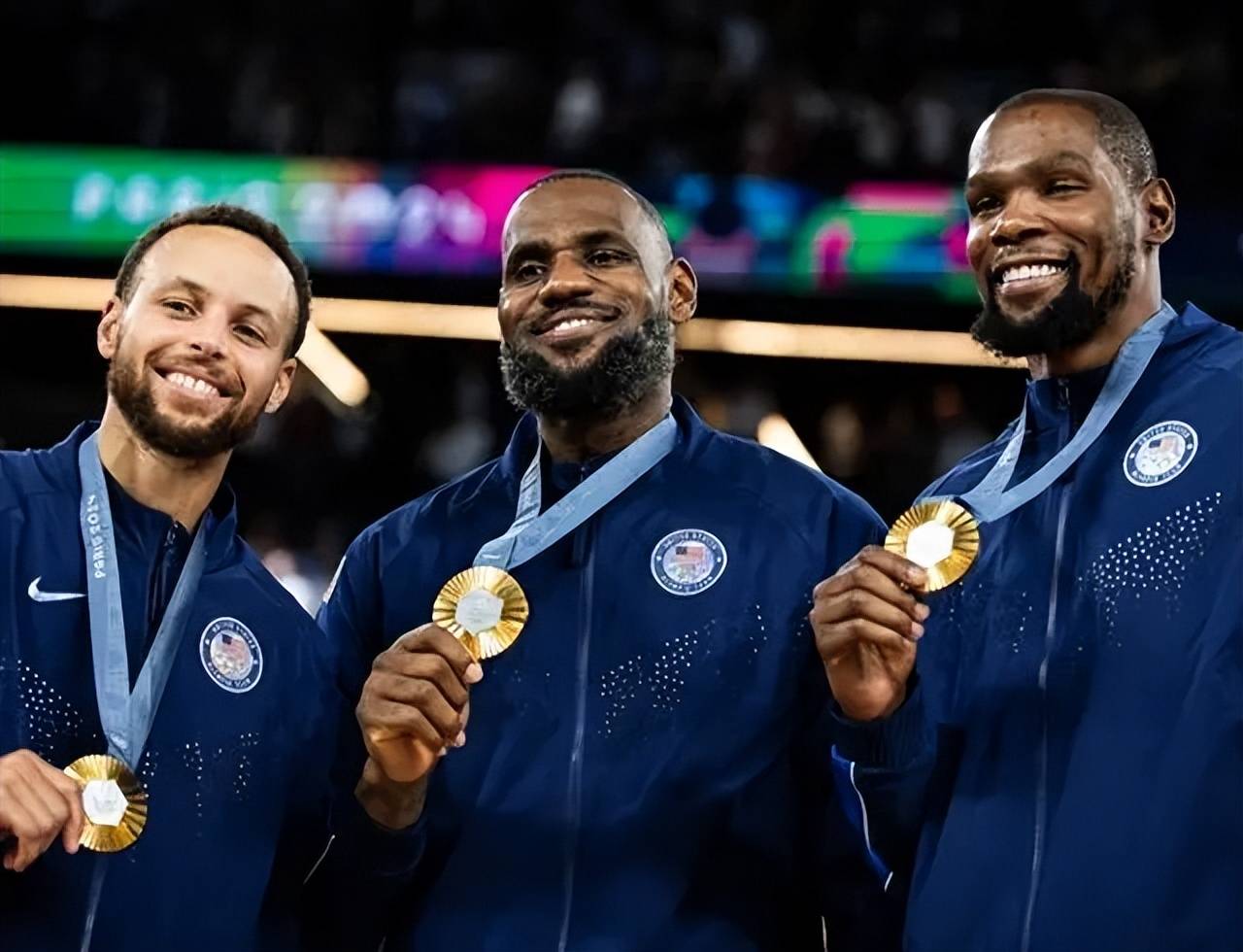 骑士前锋詹姆斯领队队友取得胜利