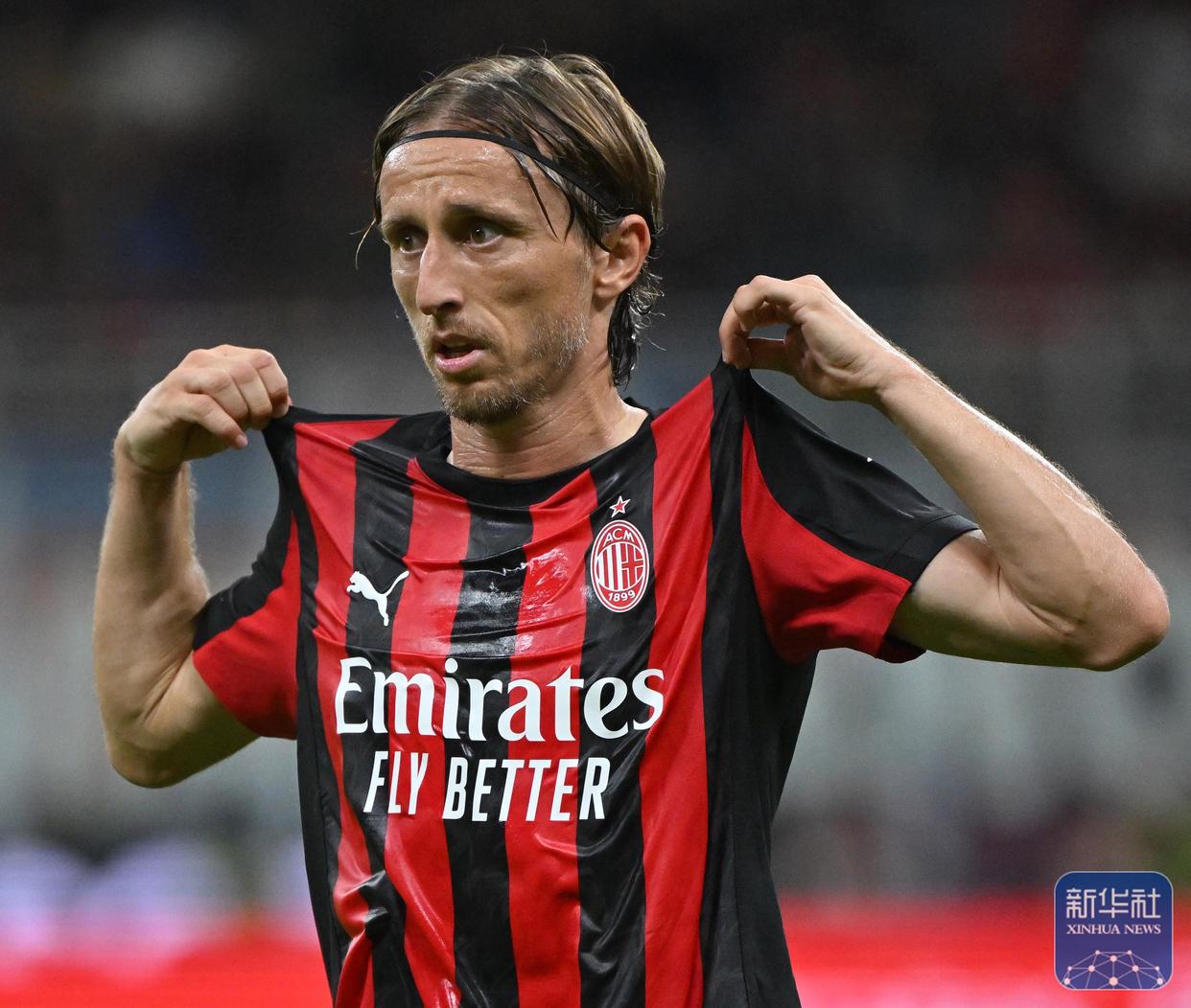 AC米兰主场不敌对手，遭遇三连败的简单介绍